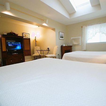 Shaker Mill Inn West Stockbridge Esterno foto