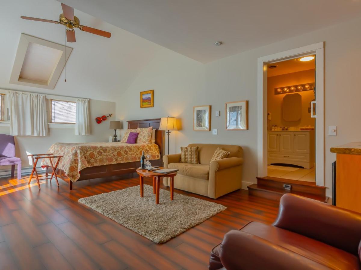 Shaker Mill Inn West Stockbridge Esterno foto