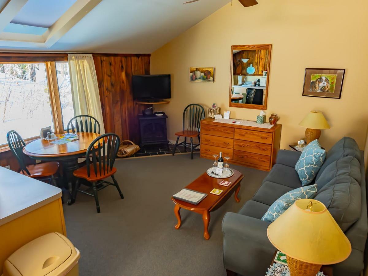 Shaker Mill Inn West Stockbridge Esterno foto