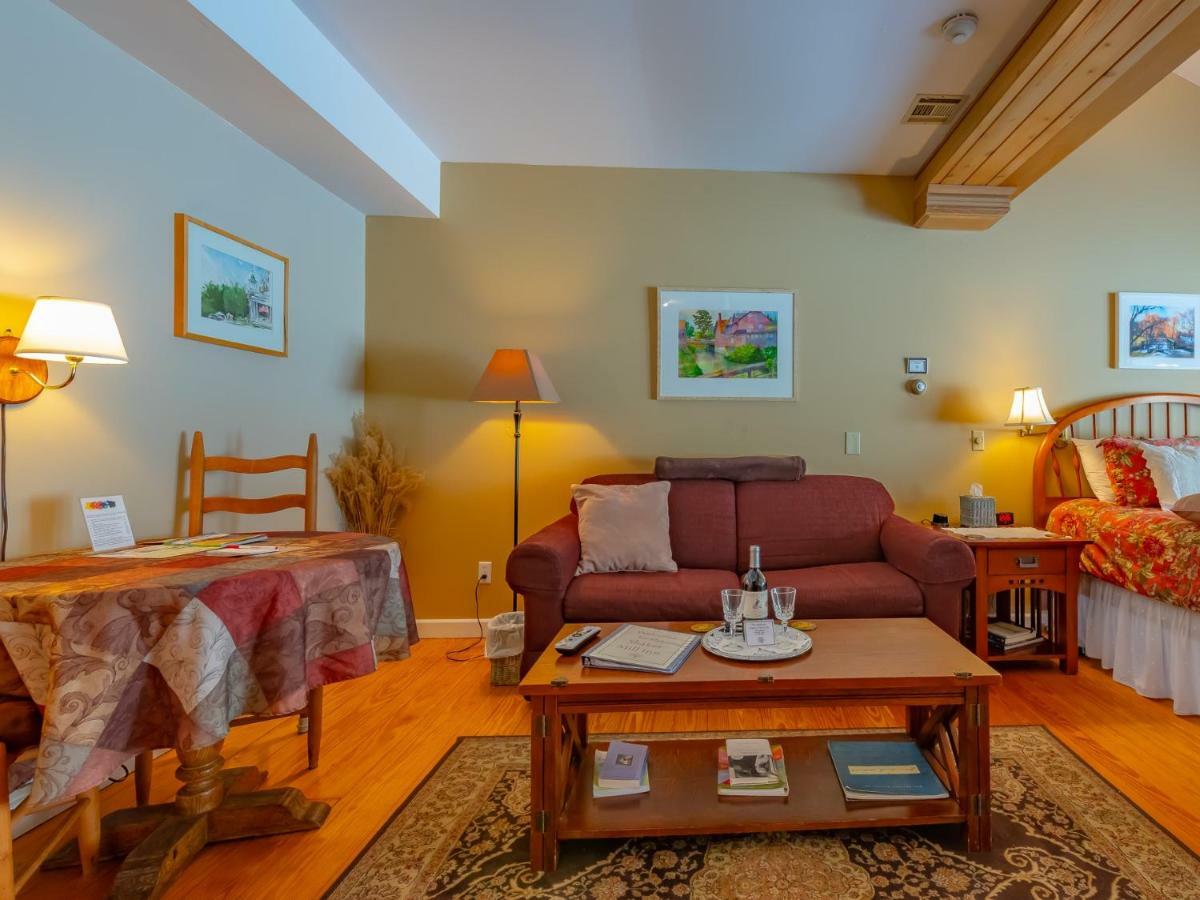 Shaker Mill Inn West Stockbridge Esterno foto
